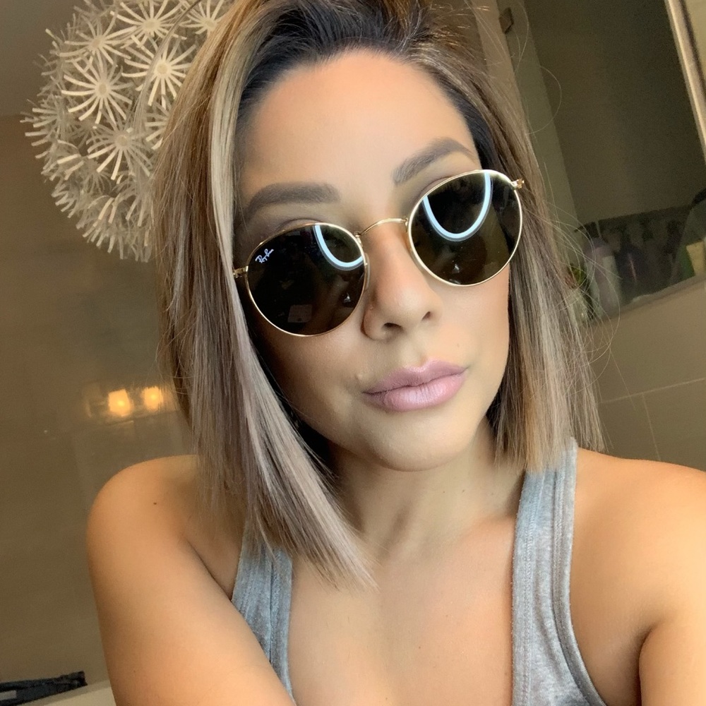 Rayban round sunglass.